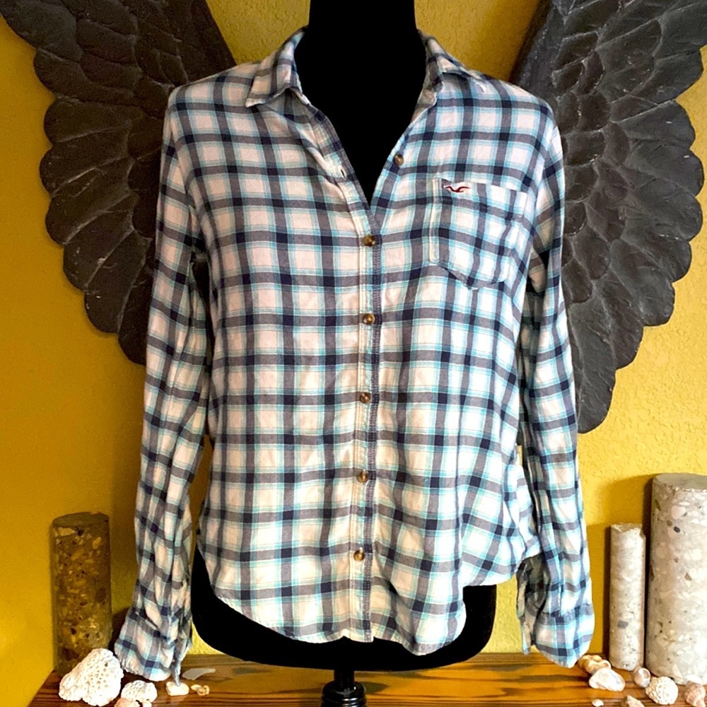 Hollister Blue Plaid Button Up Shirt